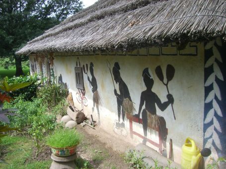 Berg en Dal : Afrika Museum, Freilichtmuseum, angolanisches Palaverhaus